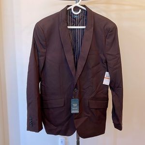 Brand new Mens Perry Ellis chocolate cherry sport coat. Size 44 regular.
